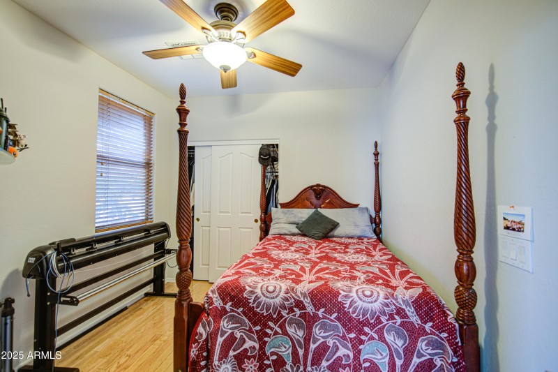 Bedroom 4-pic 1