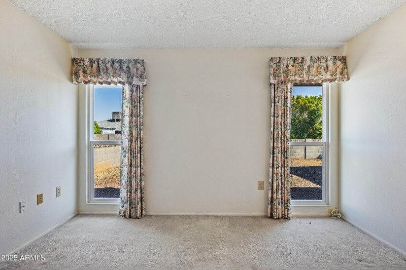 11041 W Pleasant Valley Rd-22