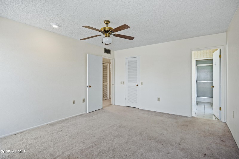 11041 W Pleasant Valley Rd-23