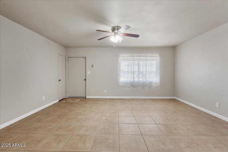 03-Living Room