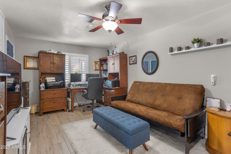 29_2301 n 38th st-22