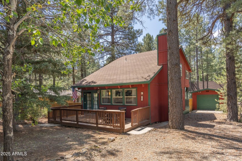 105 Lodge 002