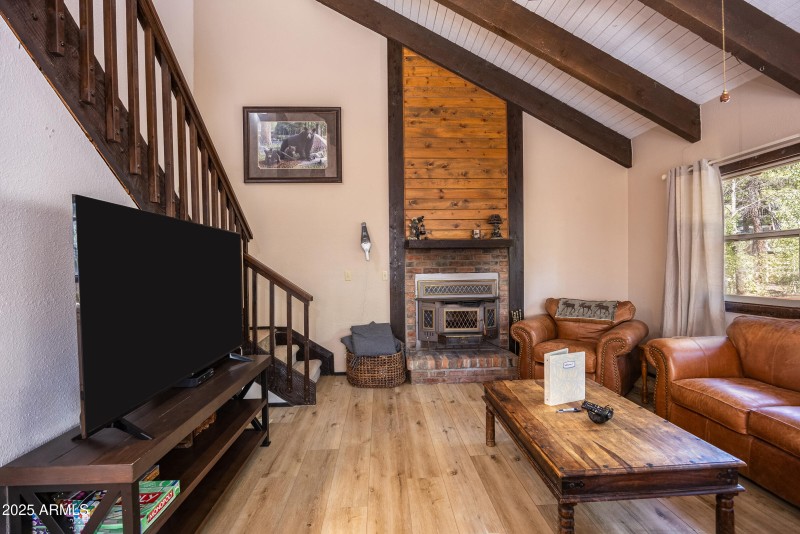 105 Lodge 011