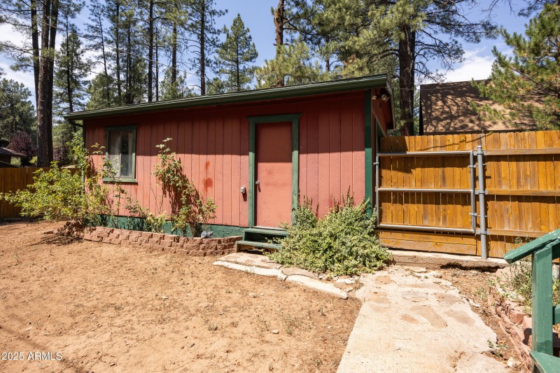 105 Lodge 030