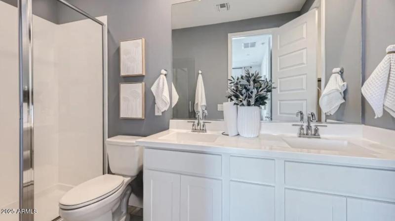 Owners Bath