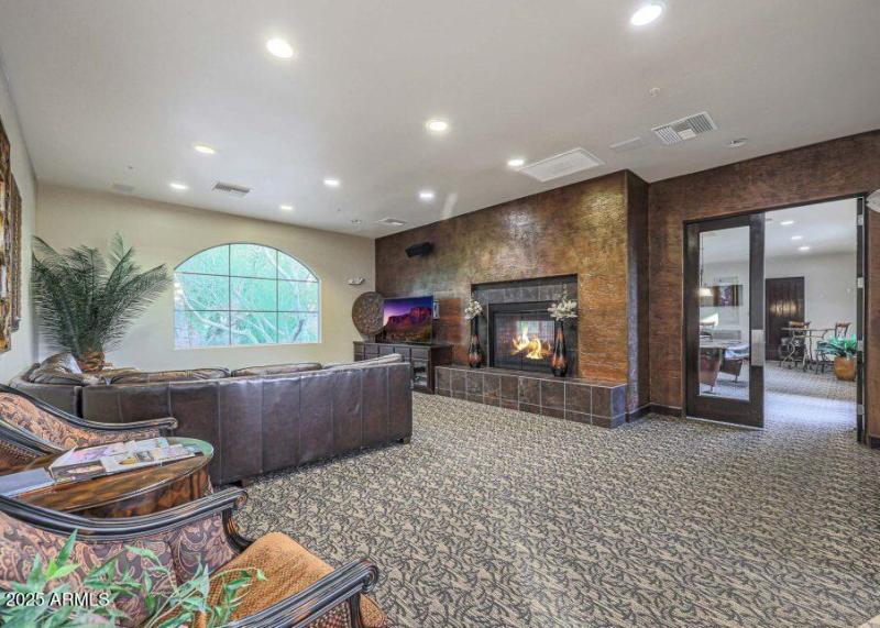 common entertaining area2