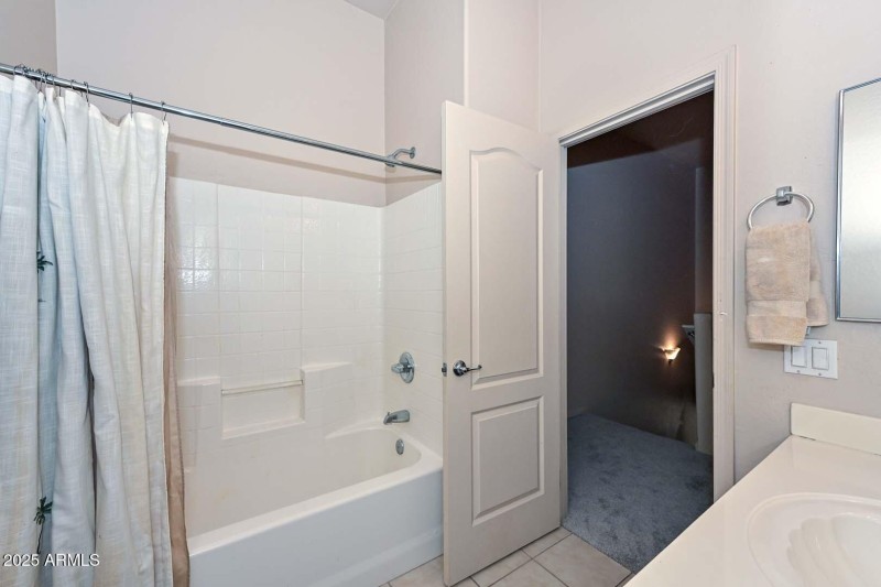 Hall Bath2