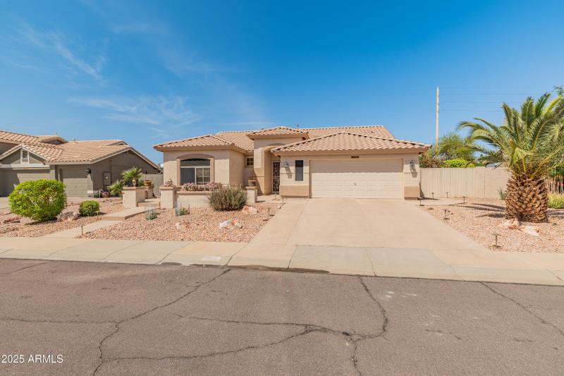 8314 W Escuda Dr-49