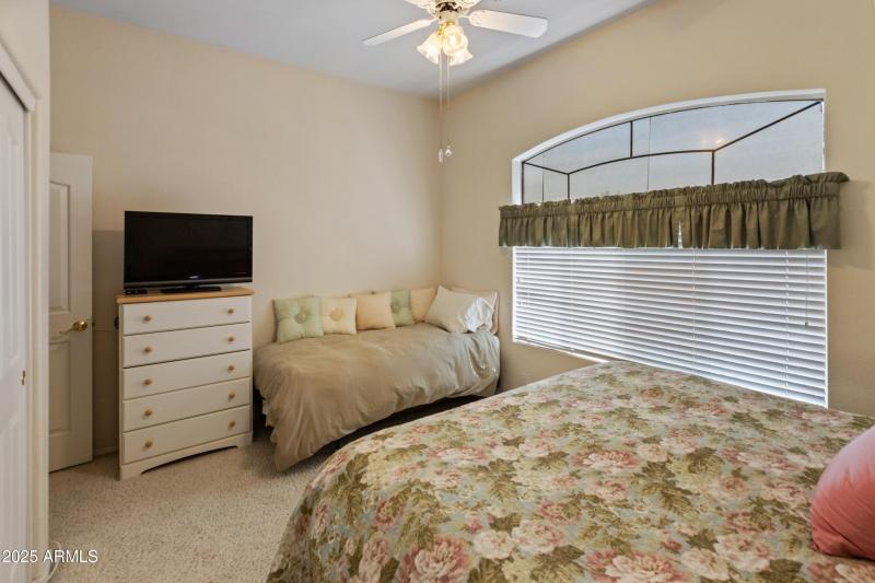 8314 W Escuda Dr-23
