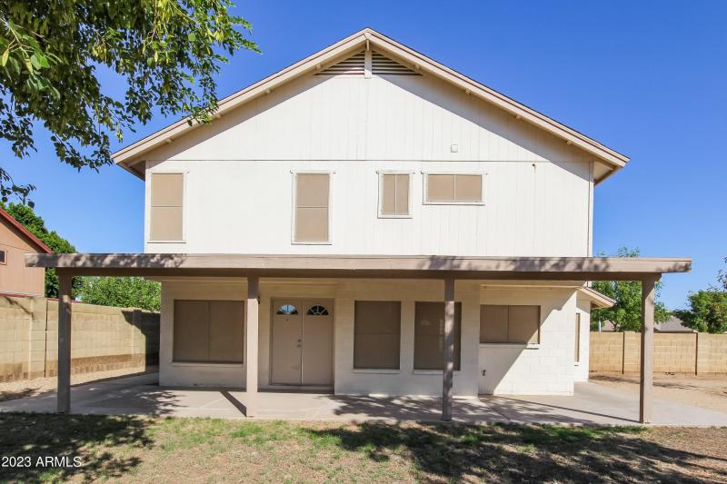 015-photo-rear-view-7603365