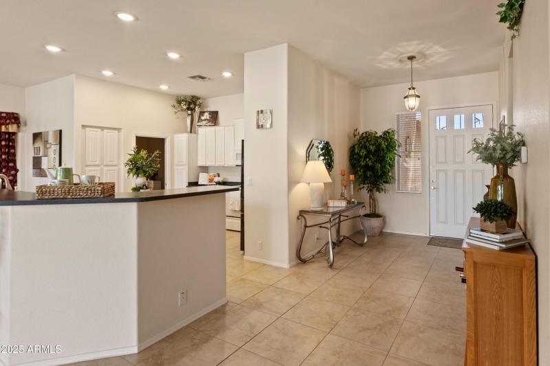 8314 W Escuda Dr-3