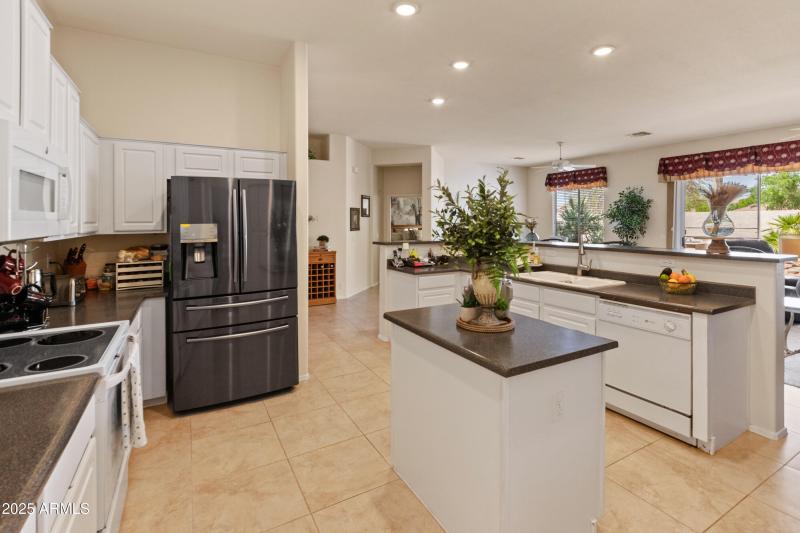 8314 W Escuda Dr-5