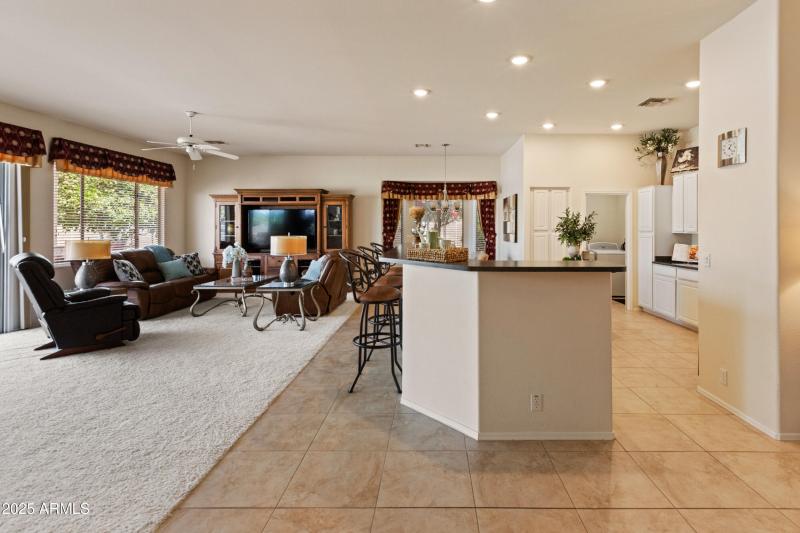 8314 W Escuda Dr-10
