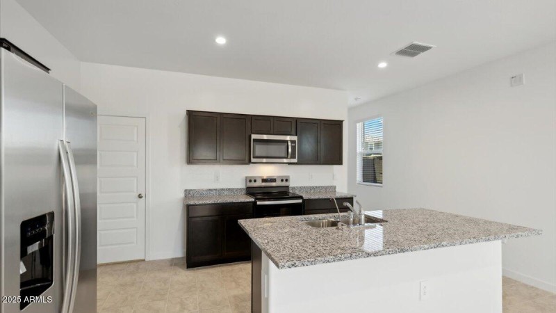 Hanna kitchen 5