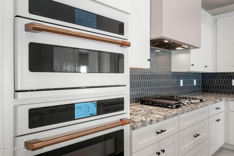 14-Kitchen (3)