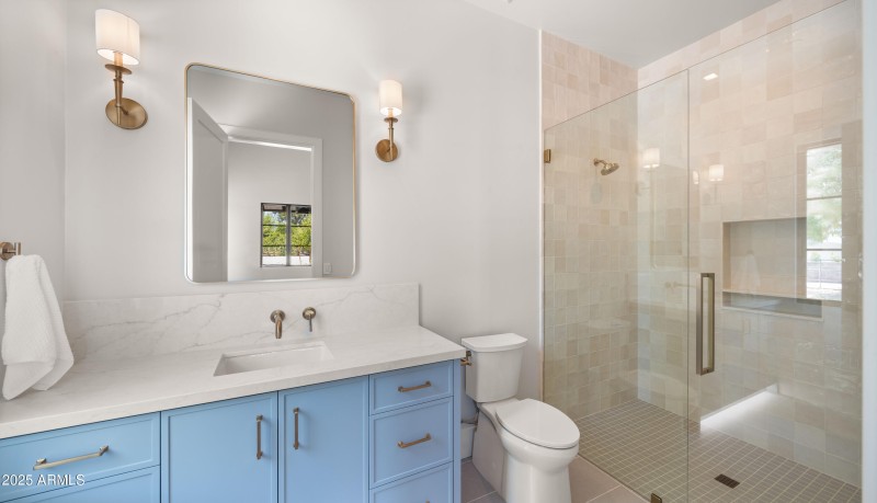 Ensuite #2