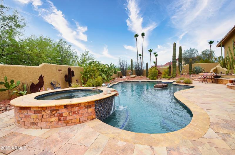 89182C32-E98D-45A3-B44B-8FF2B52D8324