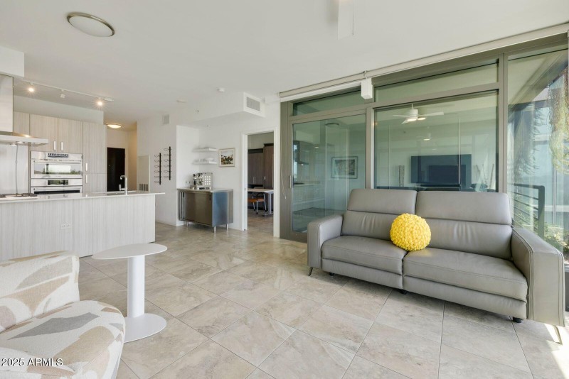 409 Great Room & Kitchen