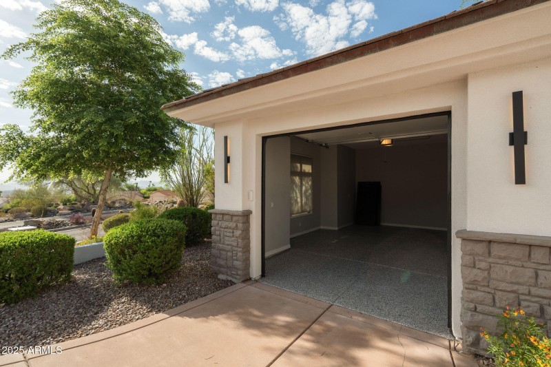 Detached Single Car Garage/Flex Space