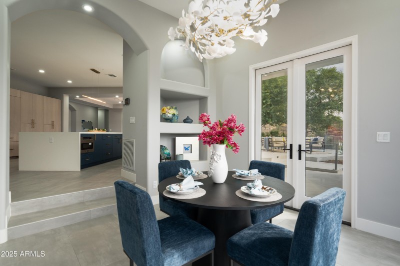 Breakfast Room