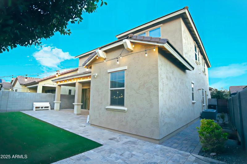 1954 E GERONIMO Street