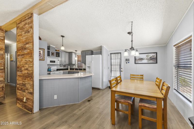 Dining Room/Kitchen