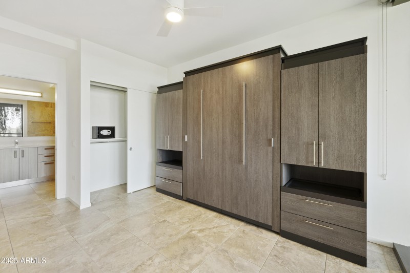 409 Murphy Bed Up