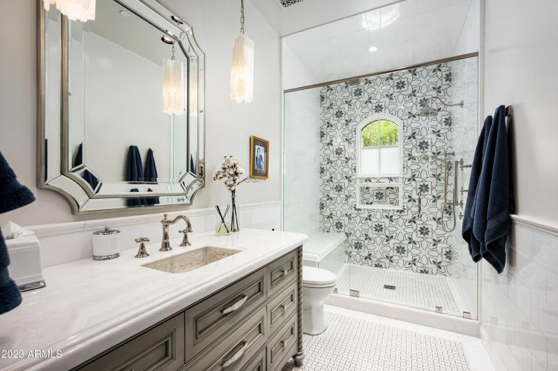 Elegant Bath 5