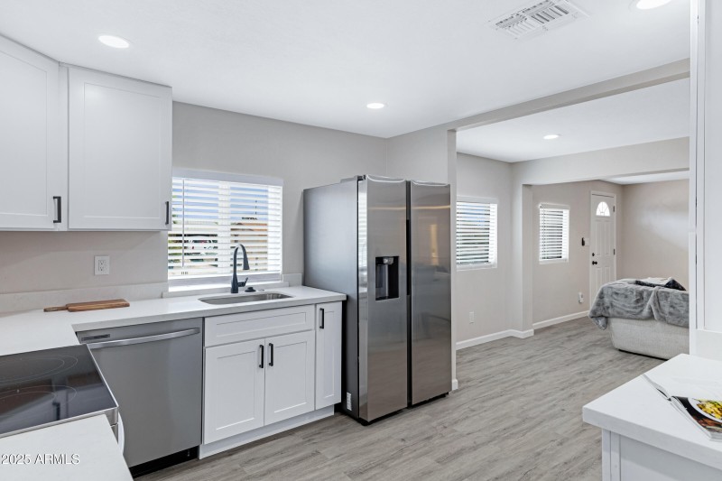 8006 E 4th Ave-14