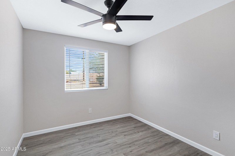 8006 E 4th Ave-20