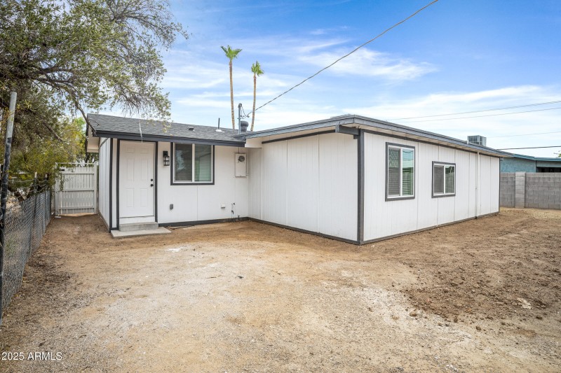 8006 E 4th Ave-31