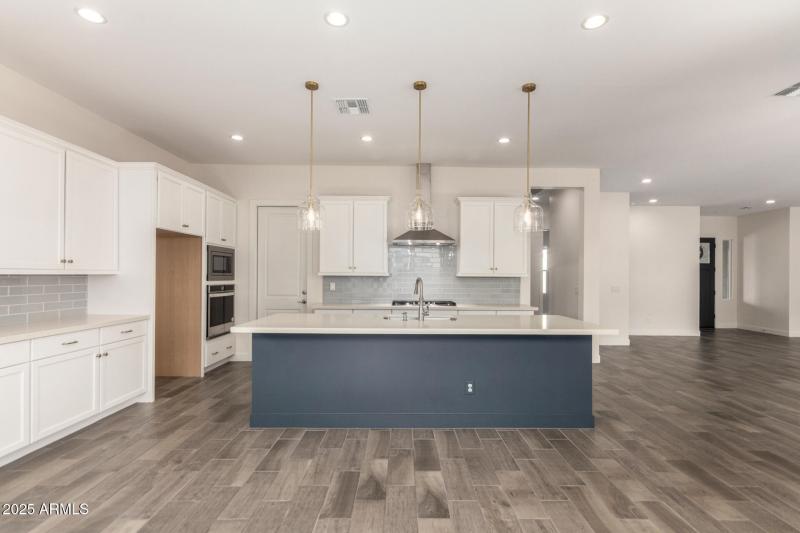 Kitchen 1