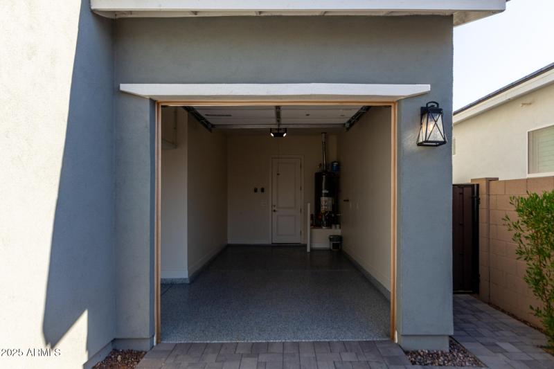 Garage 2