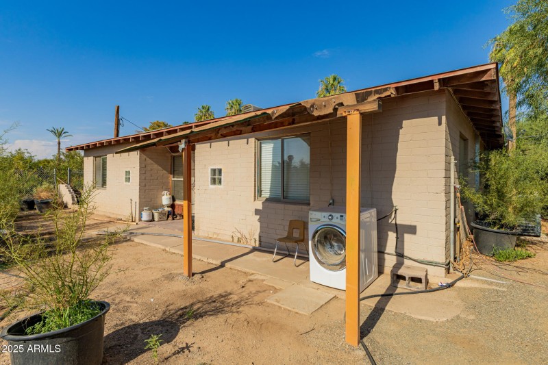 Main house laundry area