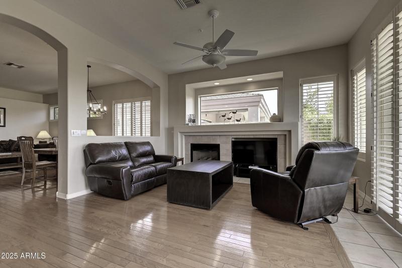 9039 Broken Bow (23)