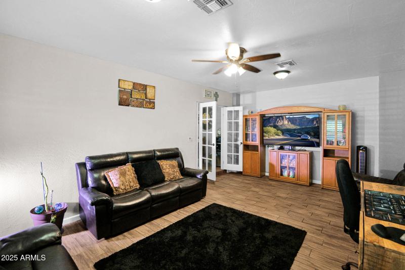 12-web-or-mls-P1279507