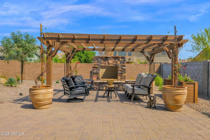 fabulous newly finished back yard