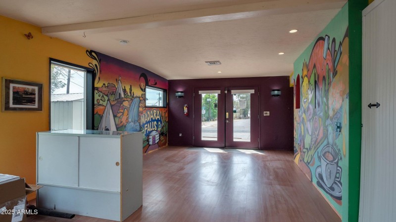 6-web-or-mls-Qp-1006428 (1)