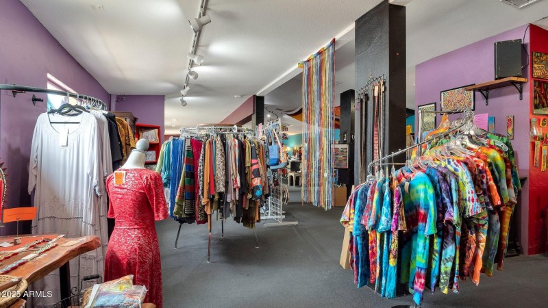 12-web-or-mls-Qp-1006446