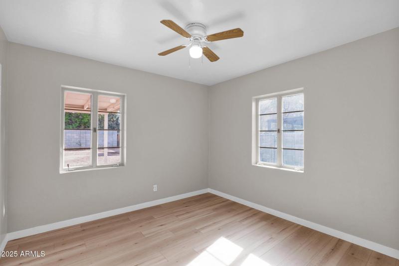 16-web-or-mls-P1002192