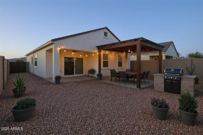 Entertainer’s Backyard Retreat