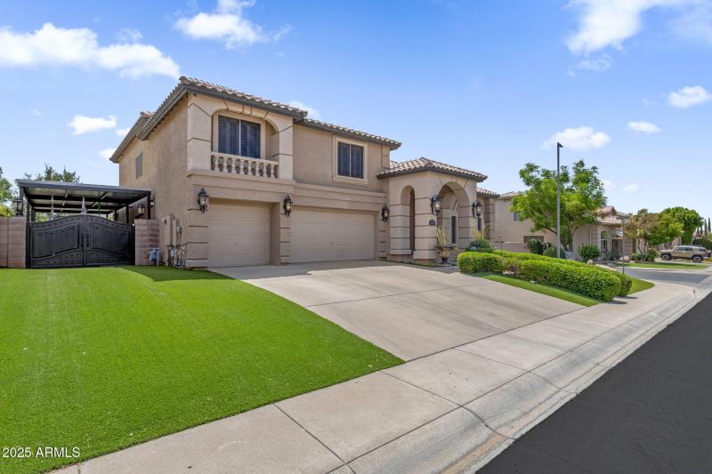 3-web-or-mls-4537-e-blue-sky-dr