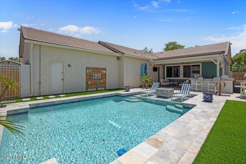 2885 N Riley_Pool View