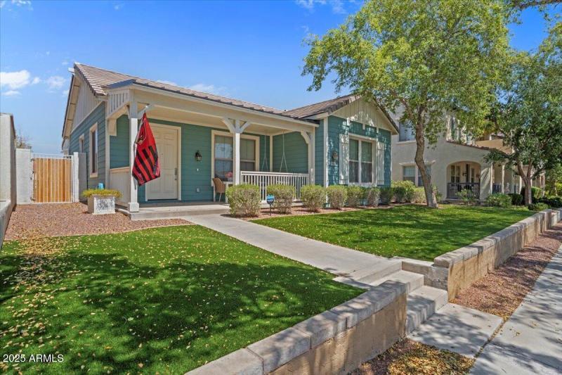 2885 N Riley_Front of Home