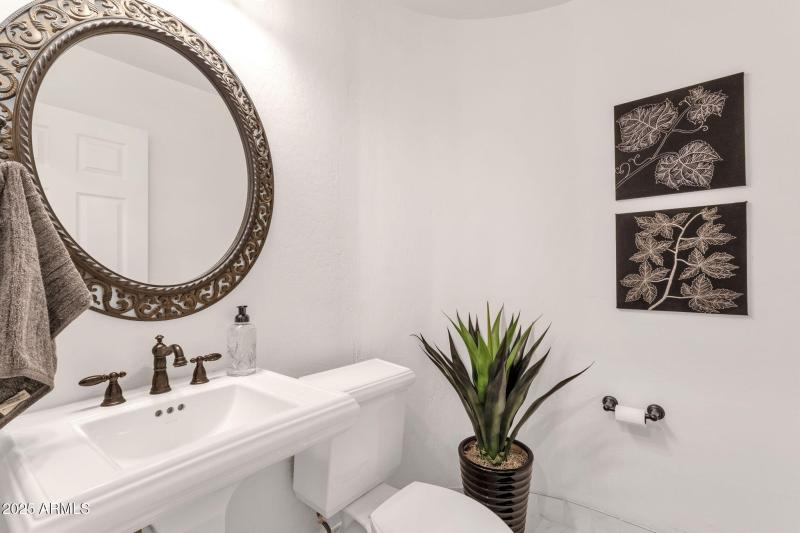 15-web-or-mls-4537-e-blue-sky-dr