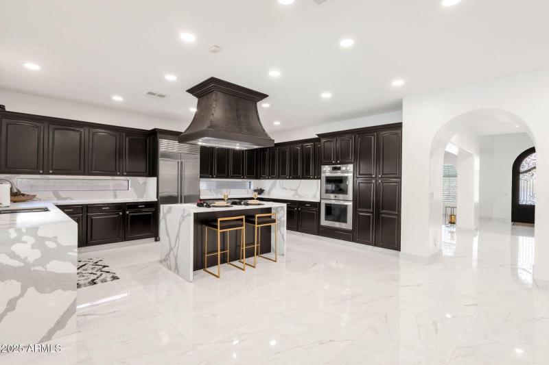 16-web-or-mls-4537-e-blue-sky-dr