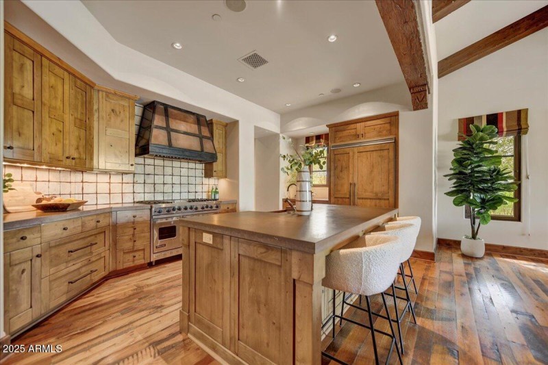 23-Kitchen