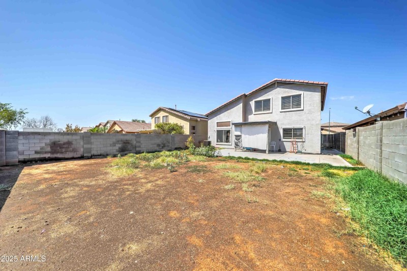 5509 S. 51st Dr.-31