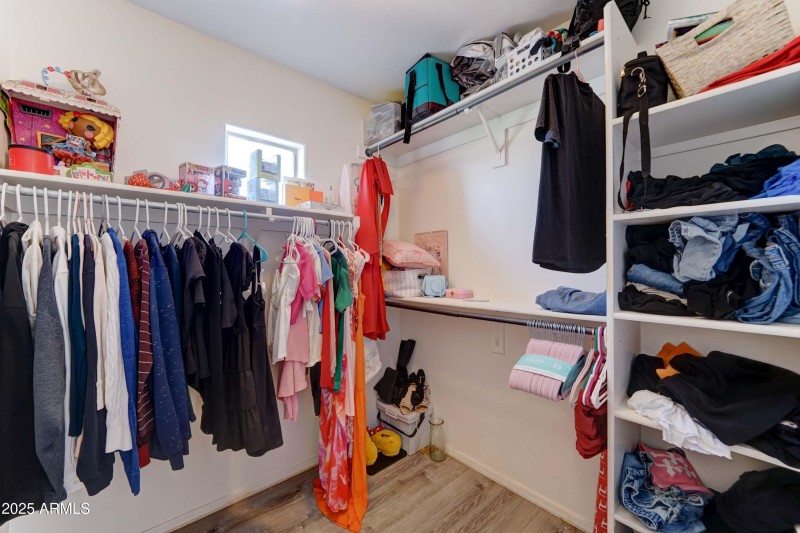 5509 S. 51st Dr.-19