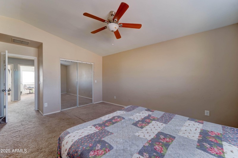 5509 S. 51st Dr.-16
